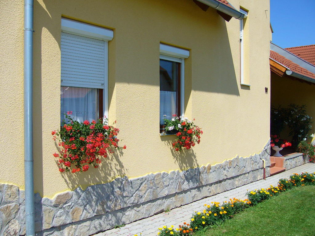 Anna Villa Lenti Bagian luar foto