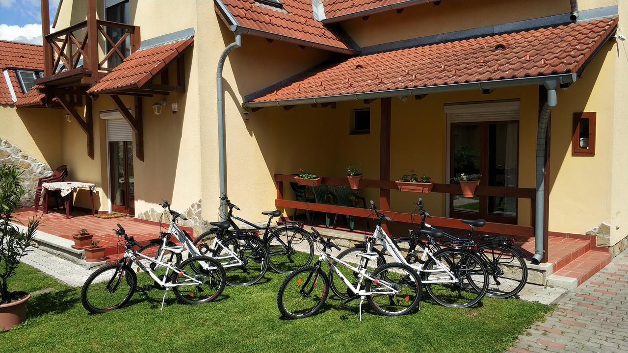 Anna Villa Lenti Bagian luar foto